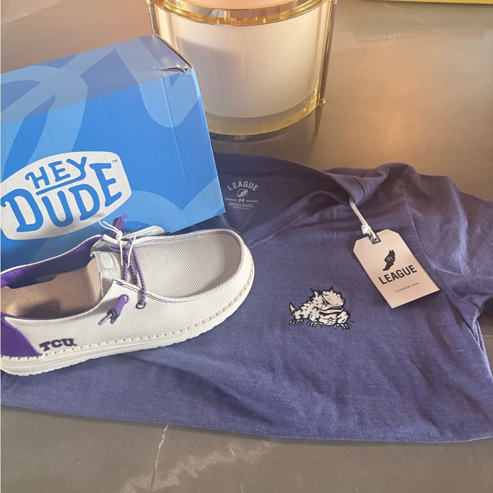 Hey Dude white and purple slip-on with purple League tee